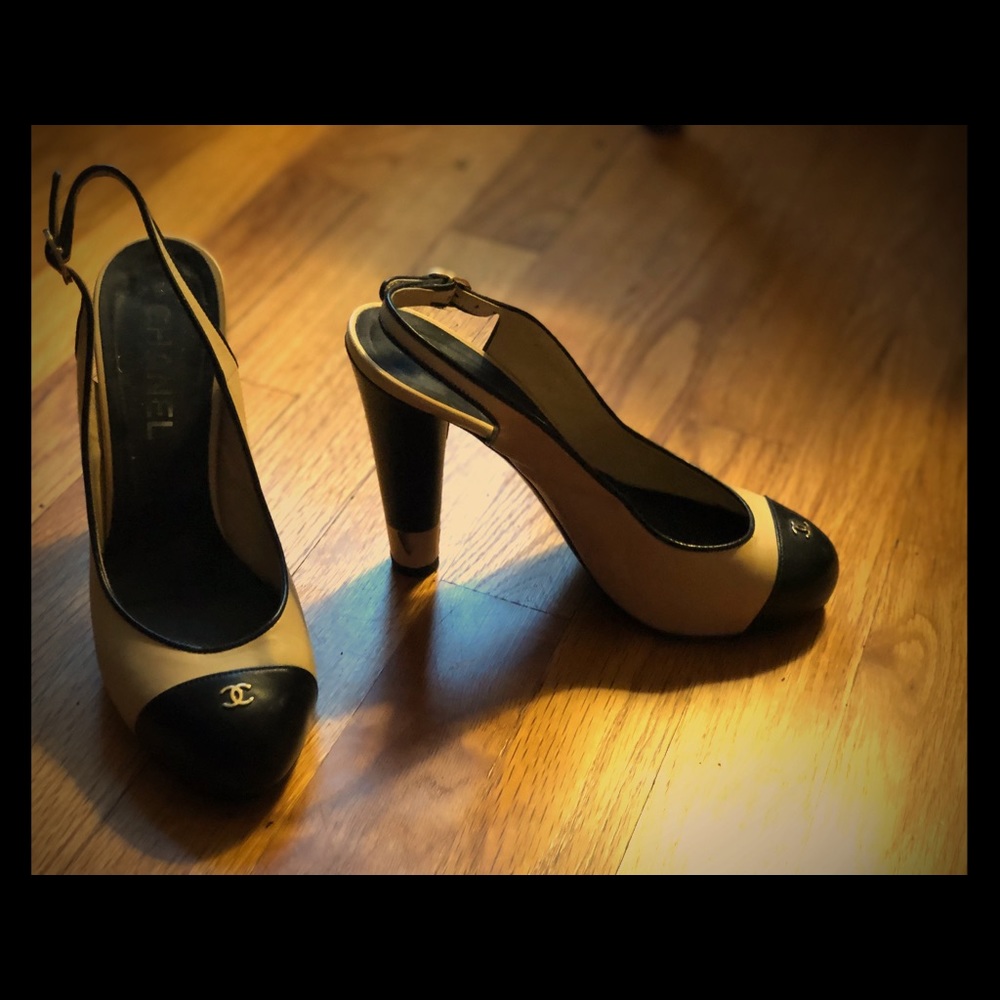 Chanel Black and Tan closed toed heels